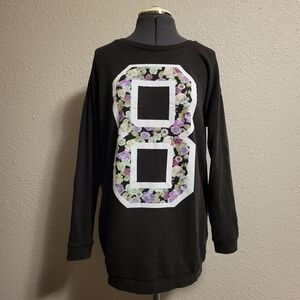 DIVIDED by H&M Black Floral "8" Crewneck Sweatshirt Size Small